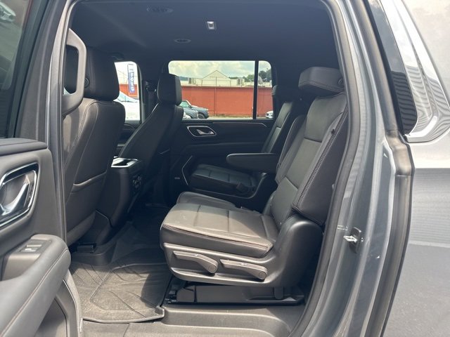 Used 2022 Chevrolet Suburban High Country image 30