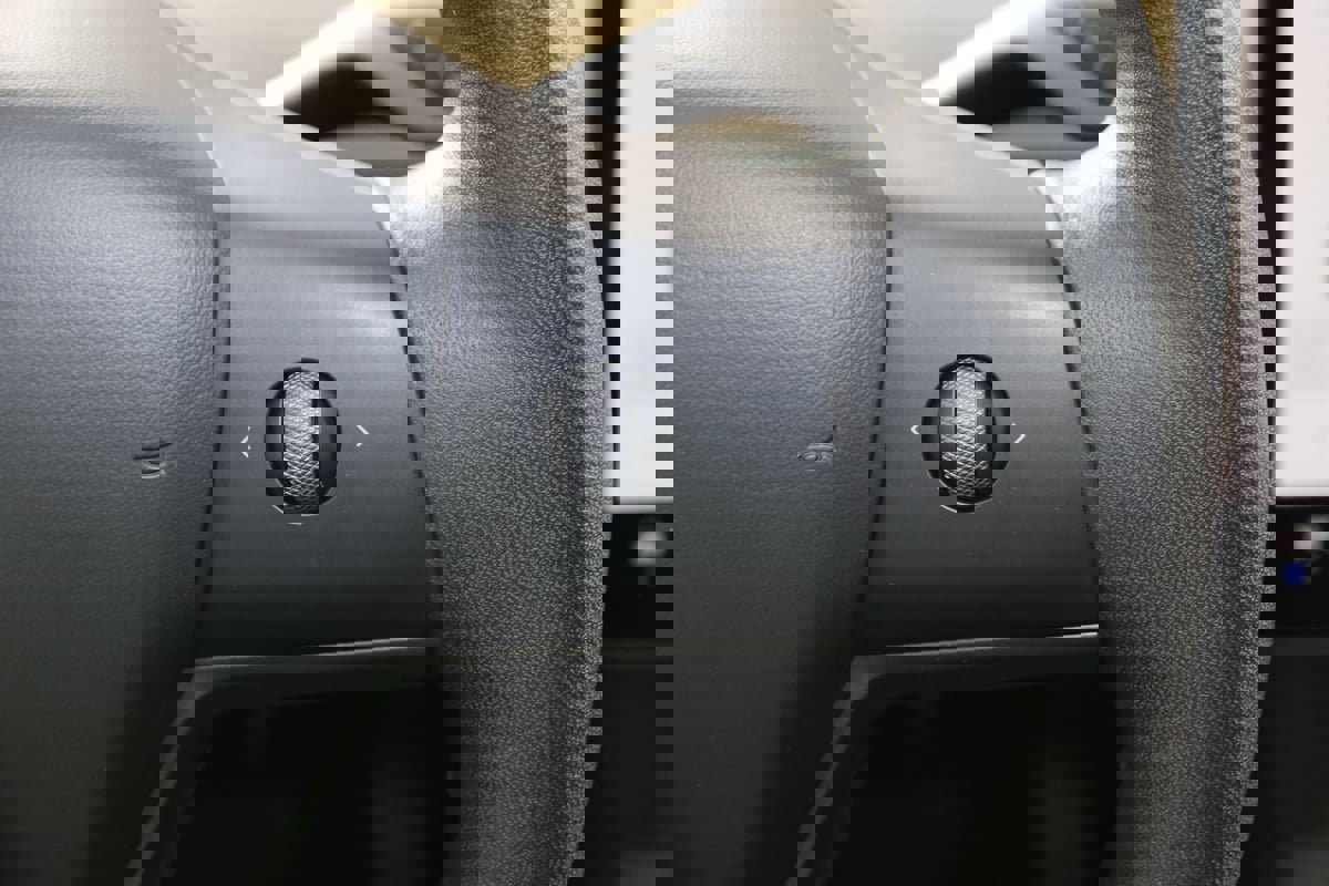 Used 2023 Tesla Model Y Long Range image 34