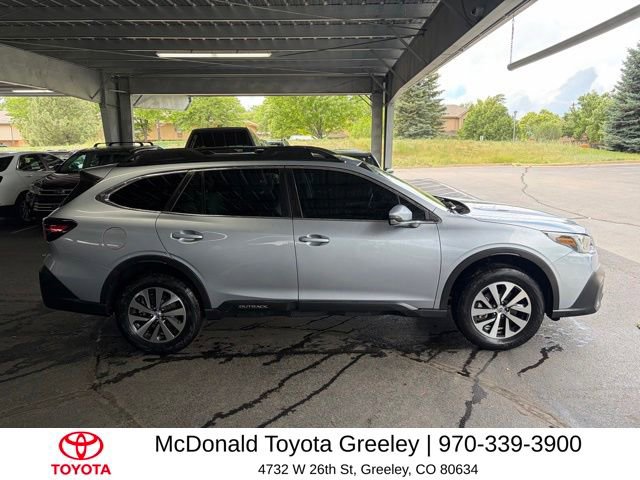 Used 2022 Subaru Outback Premium AWD/4WD image 4