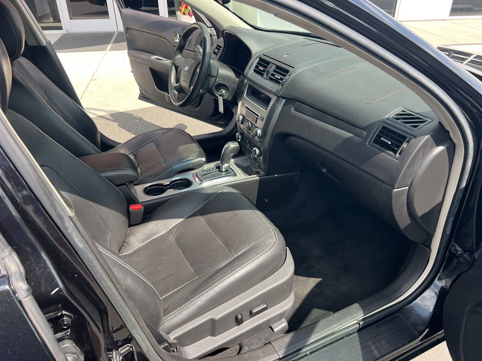 Used 2012 Ford Fusion SEL image 17