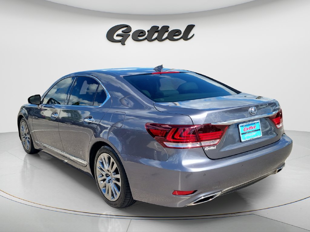 Used 2016 Lexus LS 460 w/ Comfort Package RWD image 7