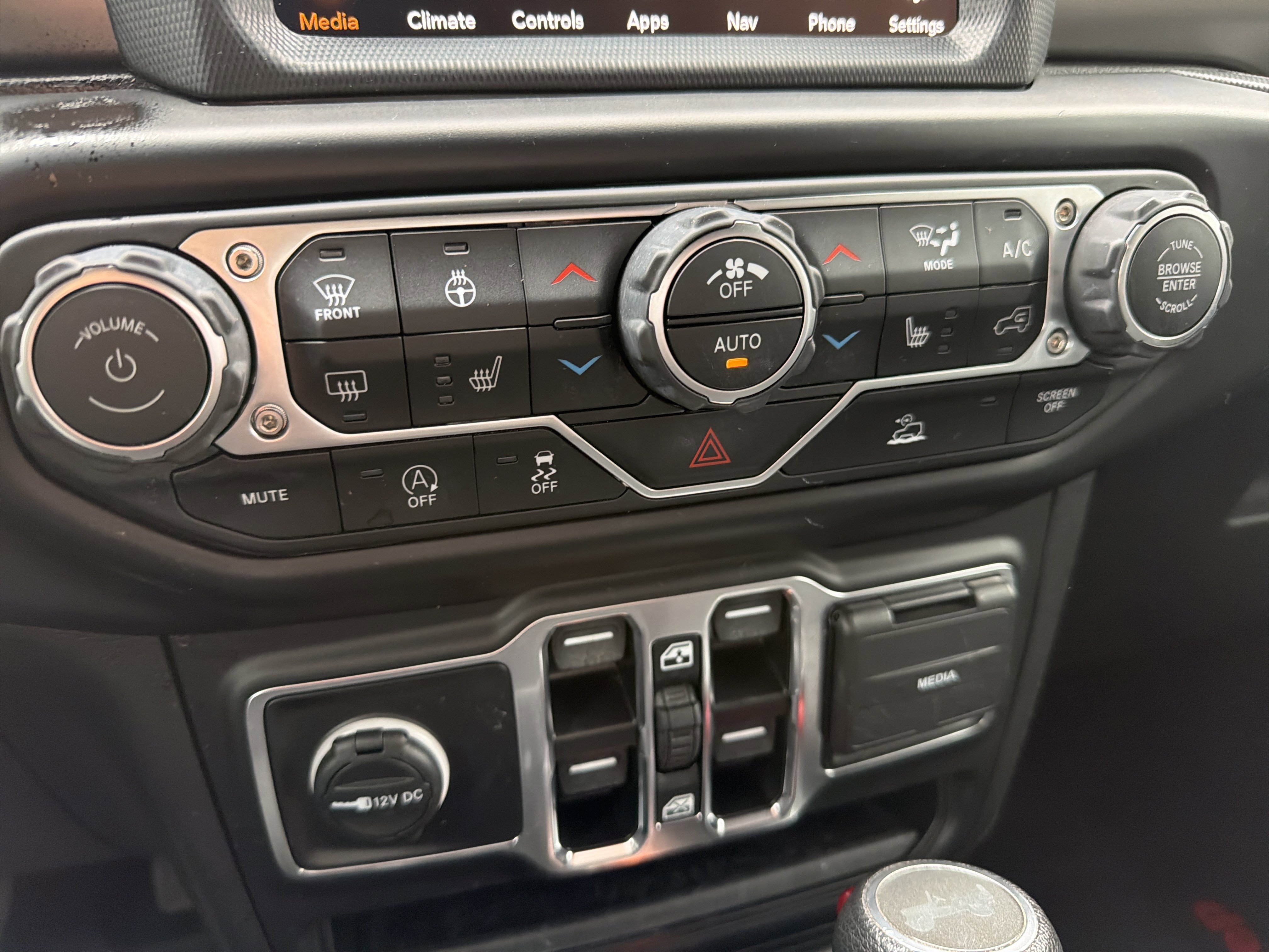 Certified 2023 Jeep Wrangler Willys AWD/4WD image 20