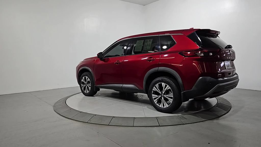 Used 2021 Nissan Rogue SV AWD/4WD image 3