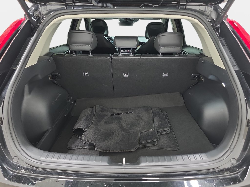 Used 2025 Kia Niro FWD image 33