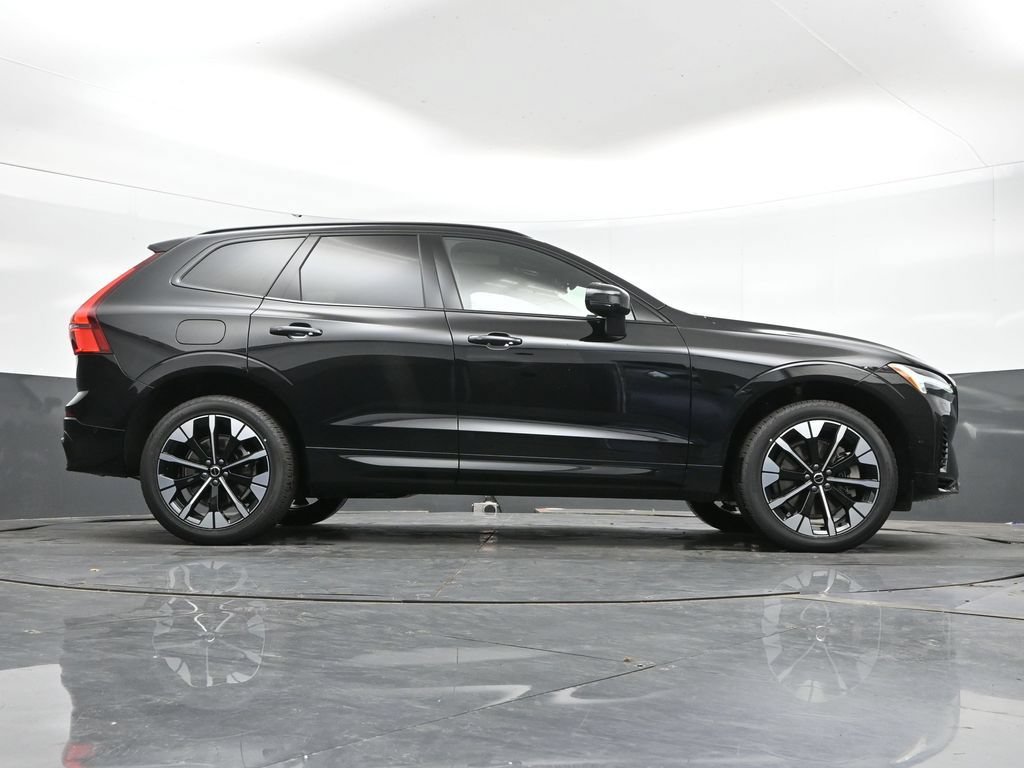 New 2026 Volvo XC60 T8 Plus w/ Protection Package Premier AWD/4WD image 36
