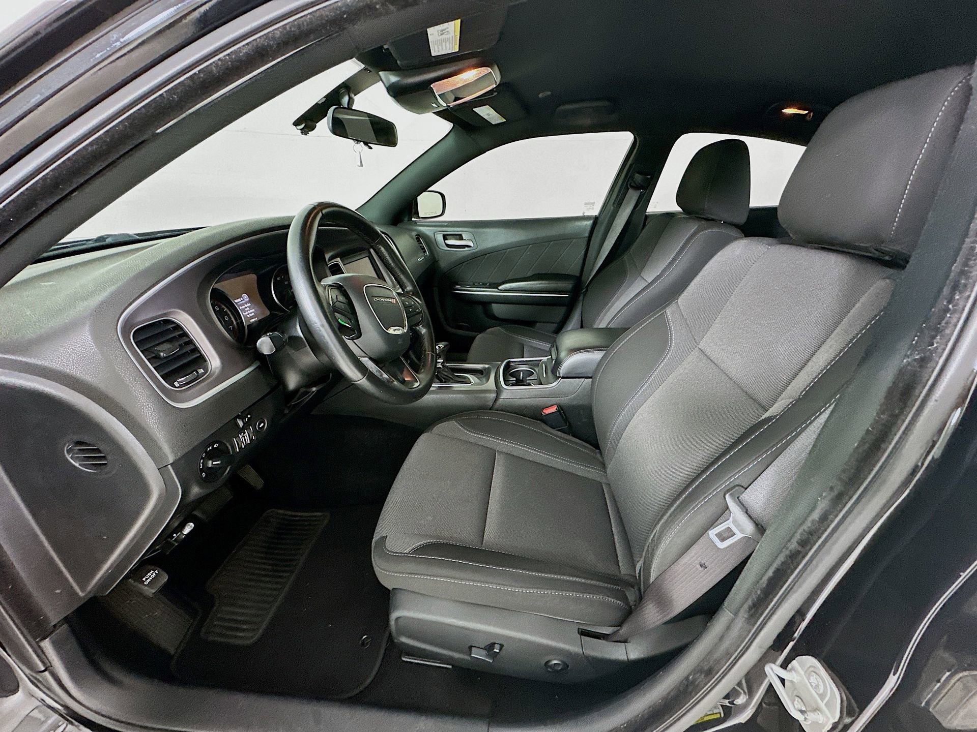 Used 2019 Dodge Charger SXT image 20