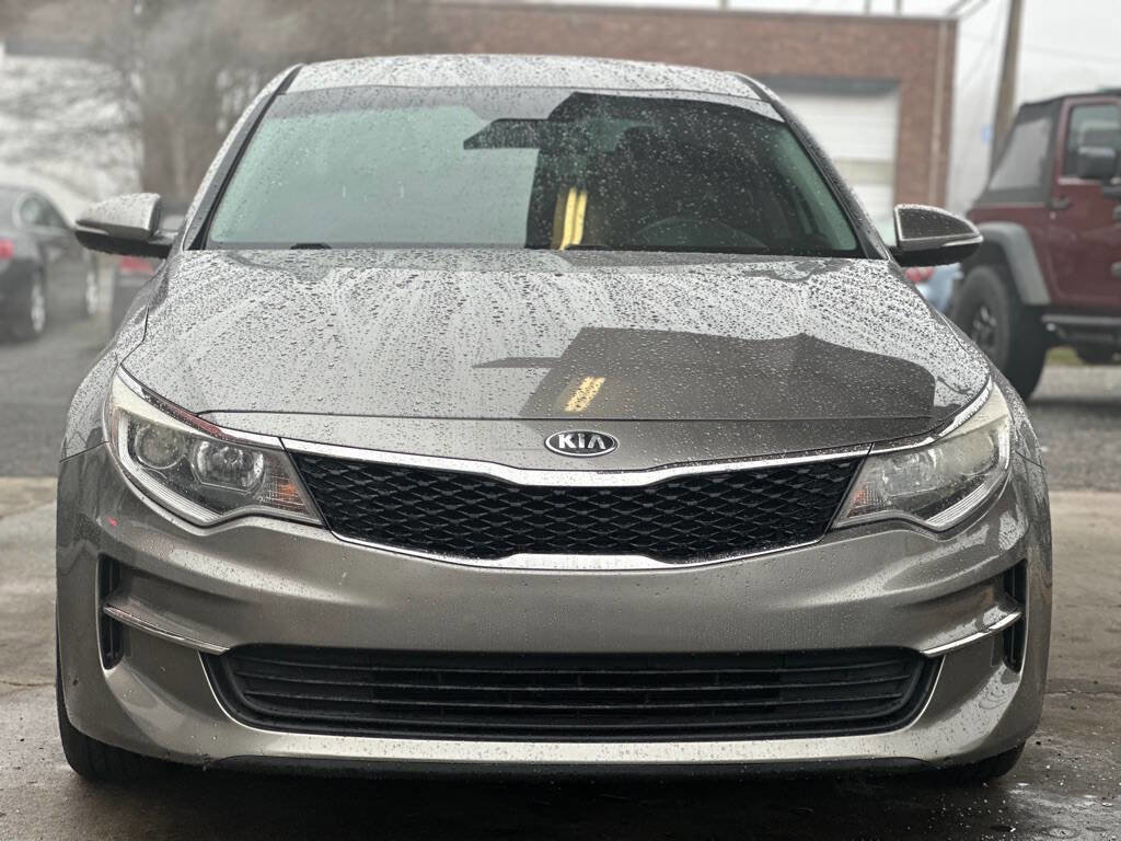 Used 2016 Kia Optima LX image 2