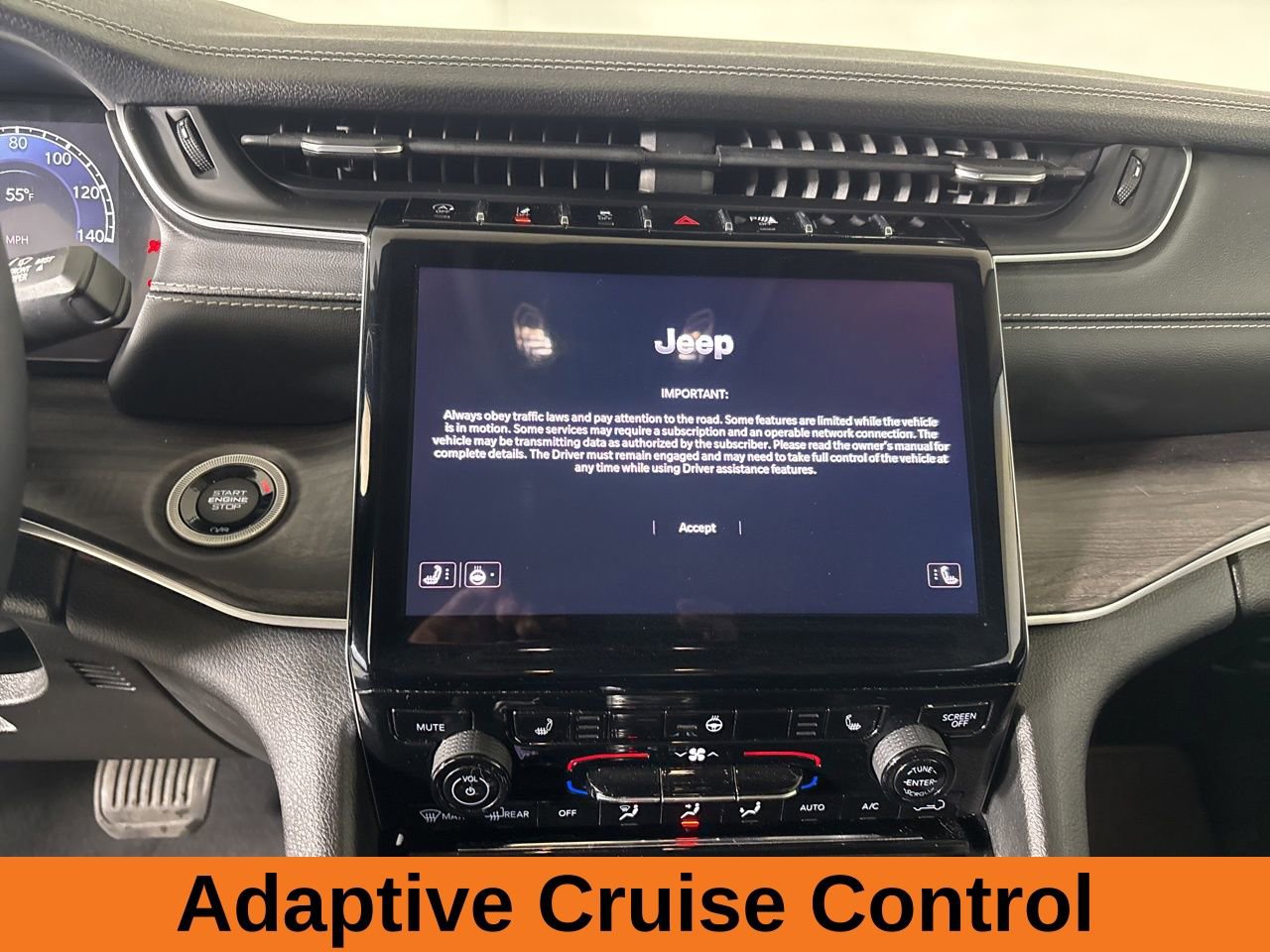 Used 2022 Jeep Grand Cherokee Limited w/ MOPAR Finishing Package AWD/4WD image 17