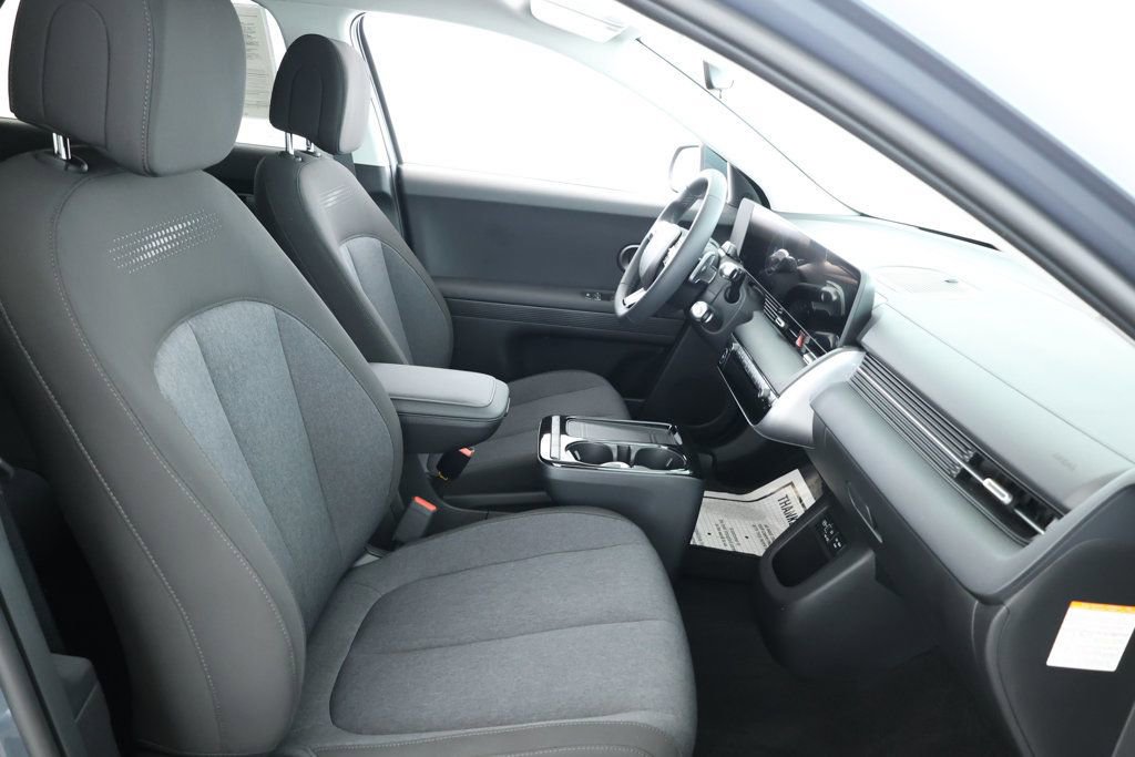 Used 2025 Hyundai Ioniq 5 SE image 21