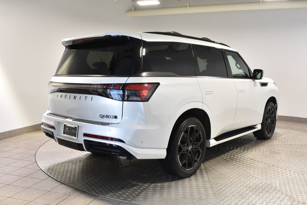 Certified 2026 INFINITI QX80 4WD w/ Sport Exterior Package image 7