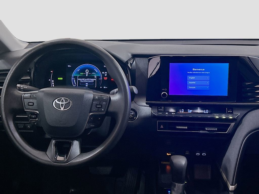 Used 2025 Toyota Camry LE w/ Convenience Package FWD image 17