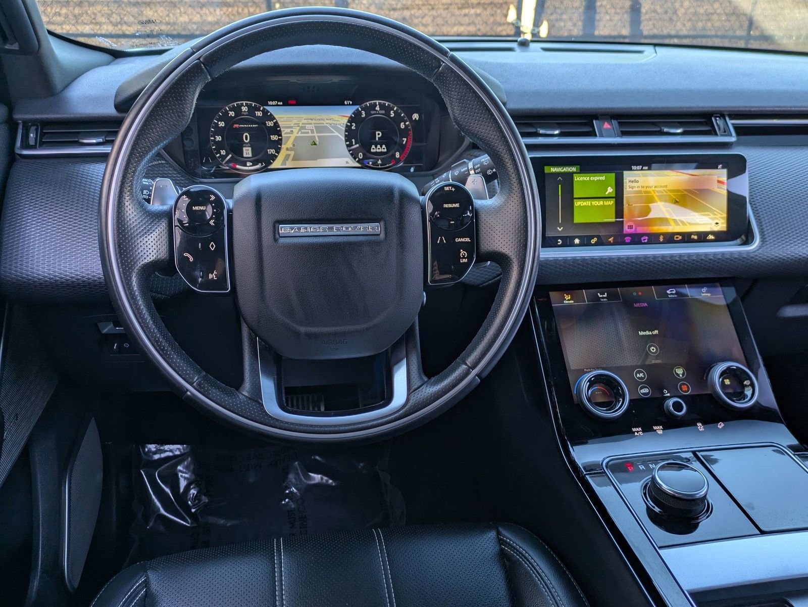 Used 2020 Land Rover Range Rover Velar R-Dynamic S image 8