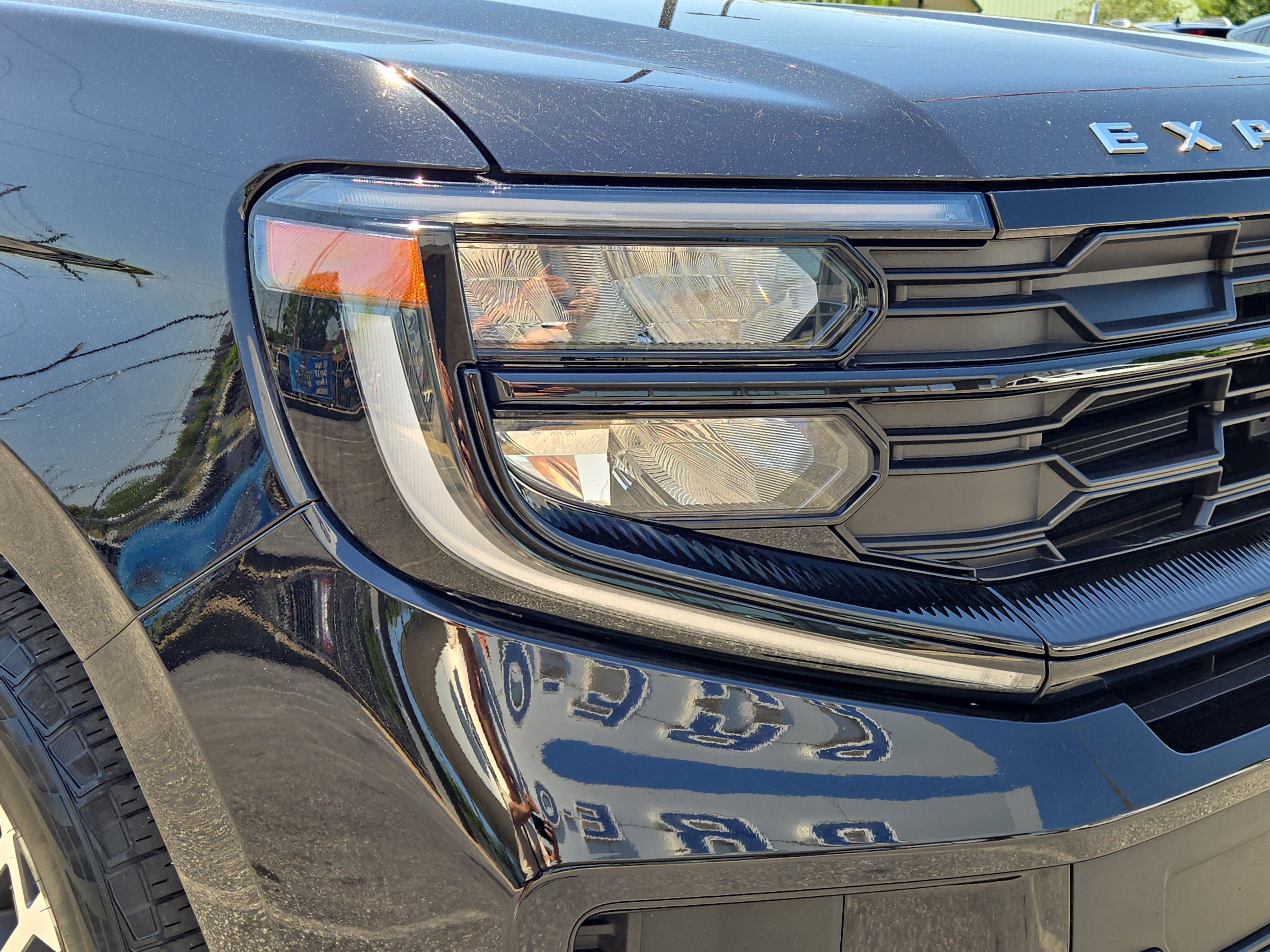 Used 2025 Ford Expedition Max Active AWD/4WD image 5