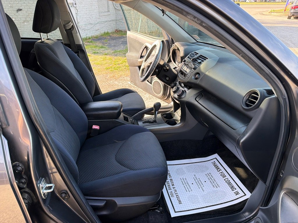 Used 2011 Toyota RAV4 Sport w/ Sport Extra Value Pkg AWD/4WD image 26