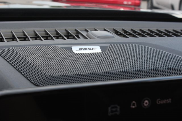 New 2026 GMC Canyon Denali w/ LPO, Denali Black Edition image 63