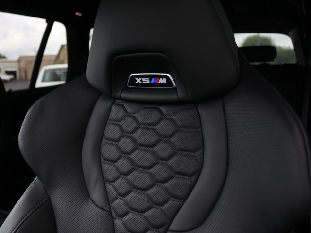 New 2026 BMW X5 M Competition w/ Executive Package AWD/4WD image 8