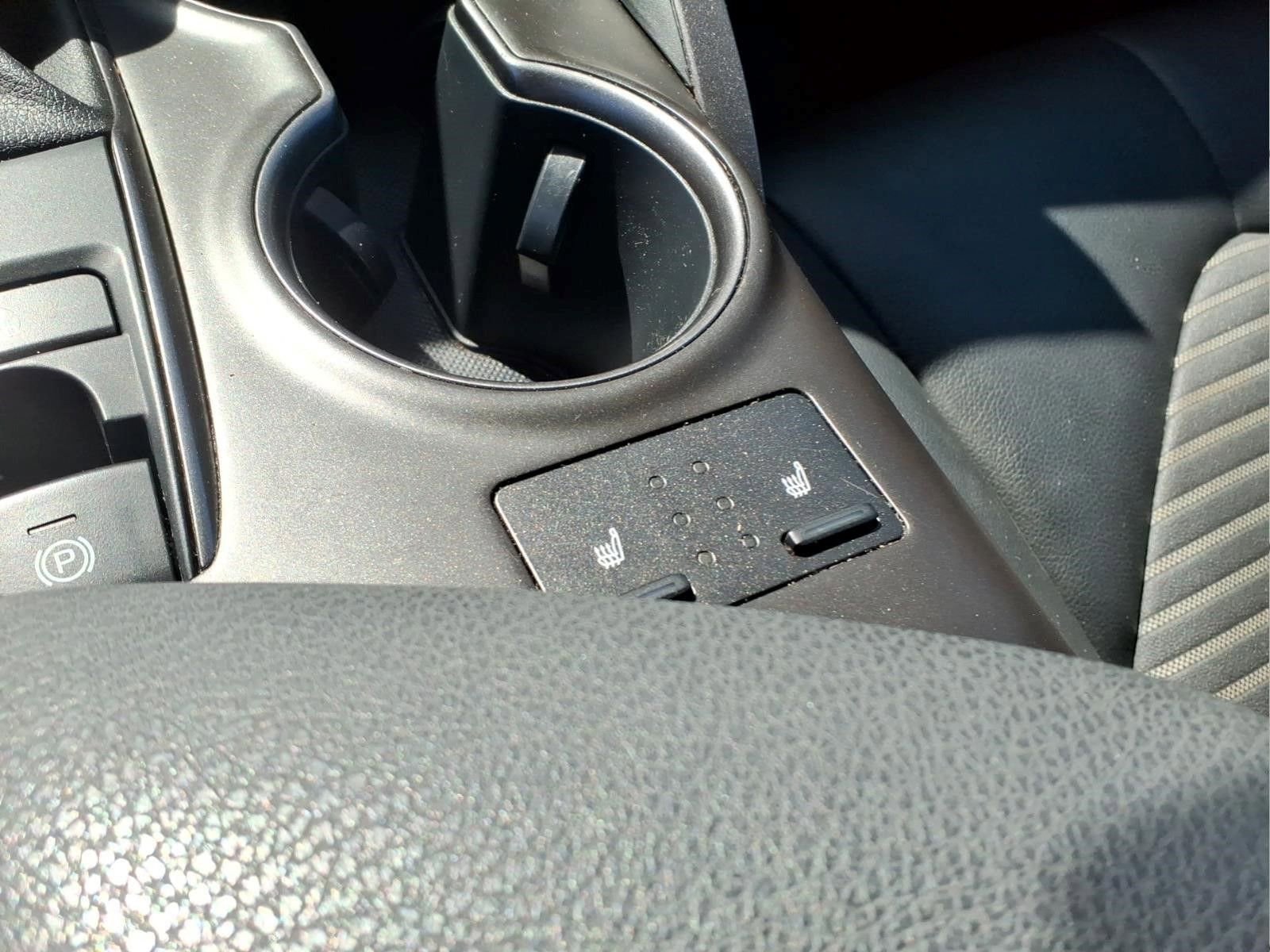 Used 2022 Toyota Camry SE AWD/4WD image 19