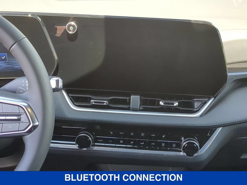 New 2026 Chevrolet Equinox LT w/ Convenience Package II AWD/4WD image 16