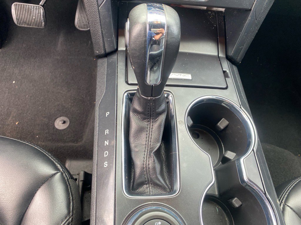 Used 2019 Ford Explorer XLT w/ Equipment Group 202A image 12