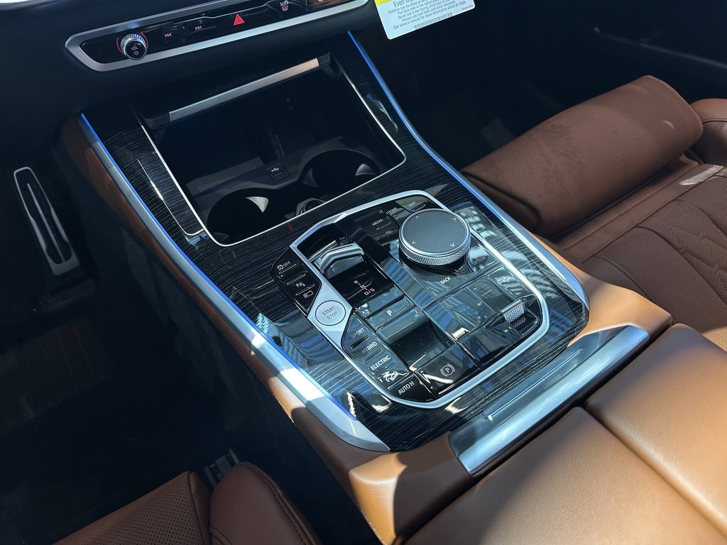 New 2026 BMW X5 xDrive50e w/ M Sport Package image 10