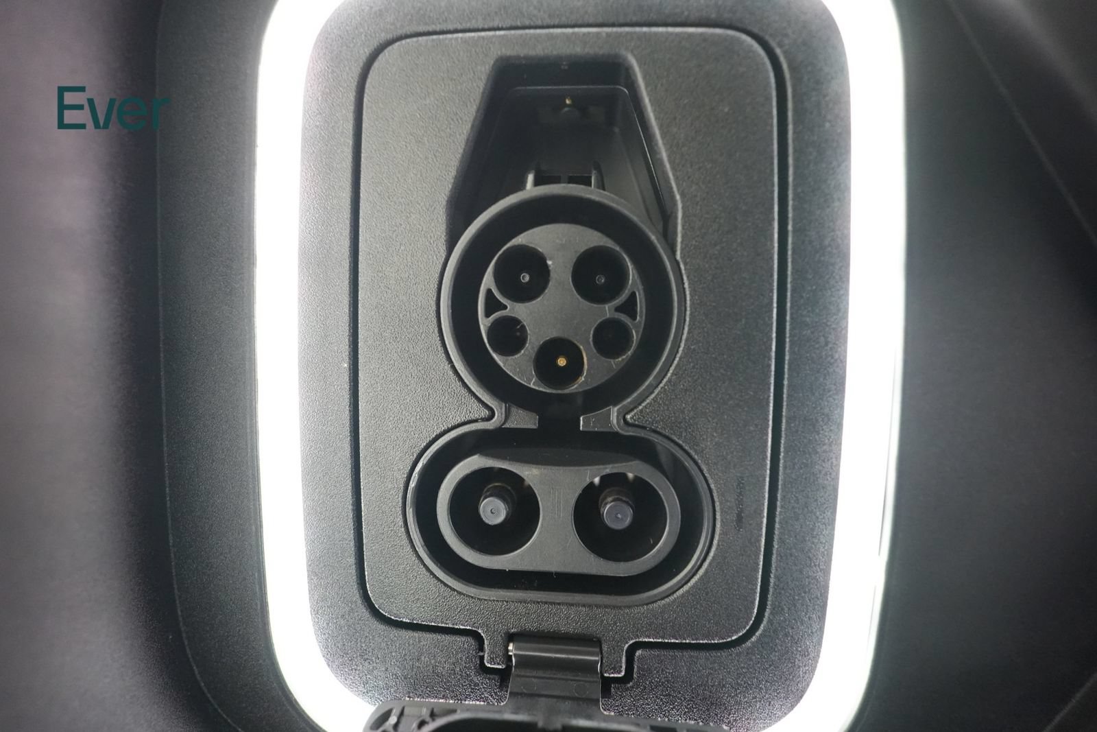 Used 2023 Rivian R1S Adventure AWD/4WD image 10