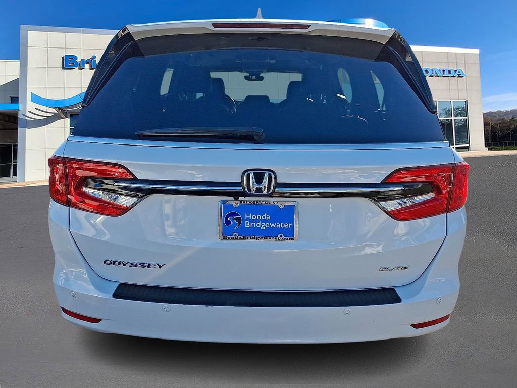 Used 2023 Honda Odyssey Elite image 5