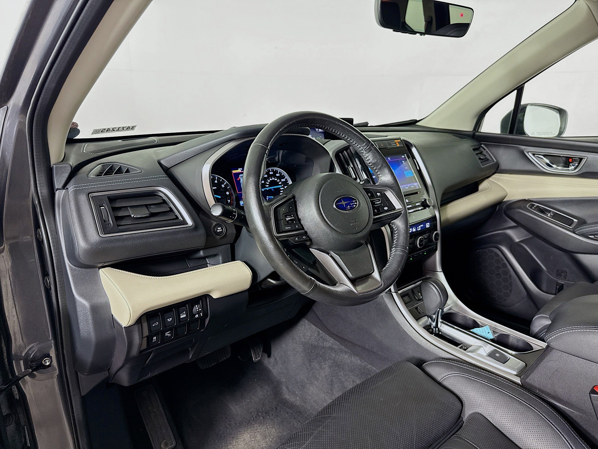 Used 2022 Subaru Ascent Limited image 8
