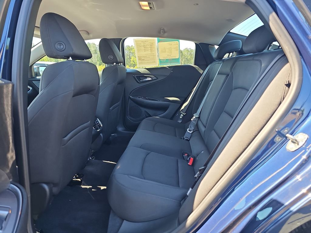 Used 2021 Chevrolet Malibu LT image 17