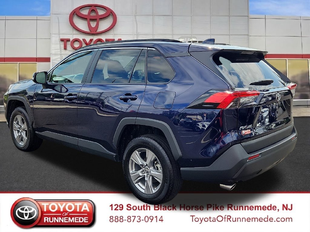 Certified 2025 Toyota RAV4 XLE FWD image 4