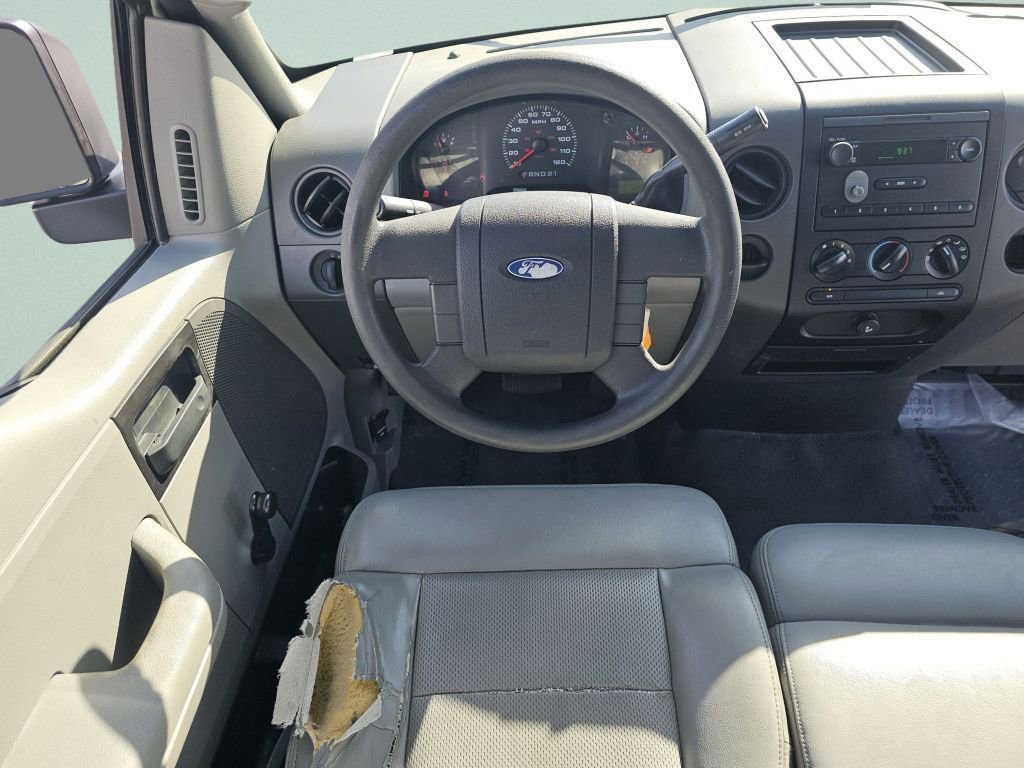 Used 2005 Ford F150 XLT RWD image 4