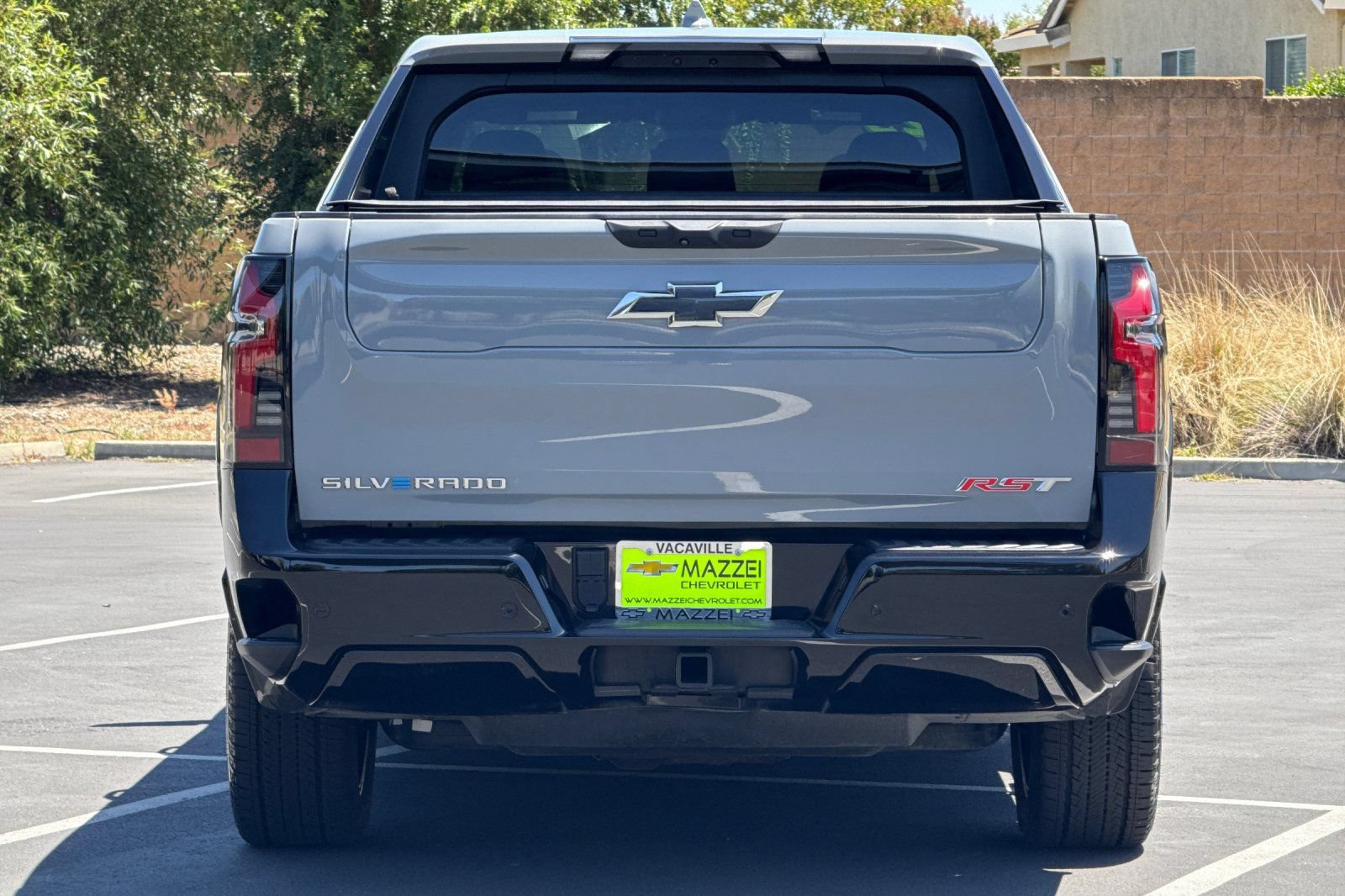 Used 2025 Chevrolet Silverado EV RST AWD/4WD image 12