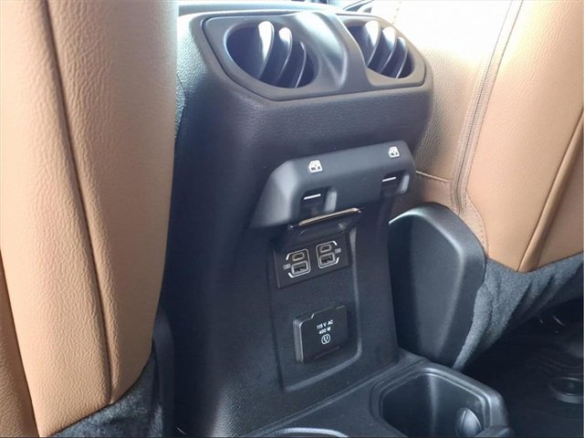 Used 2021 Jeep Gladiator Overland image 23