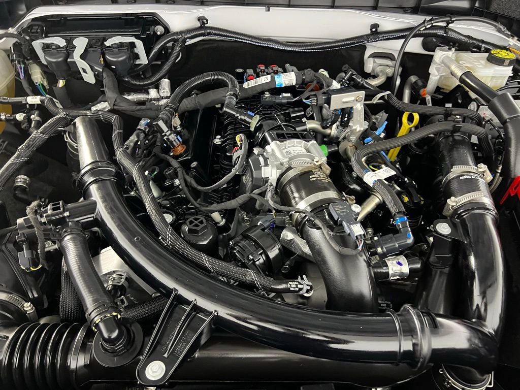 Used 2025 Ford Bronco Badlands image 35