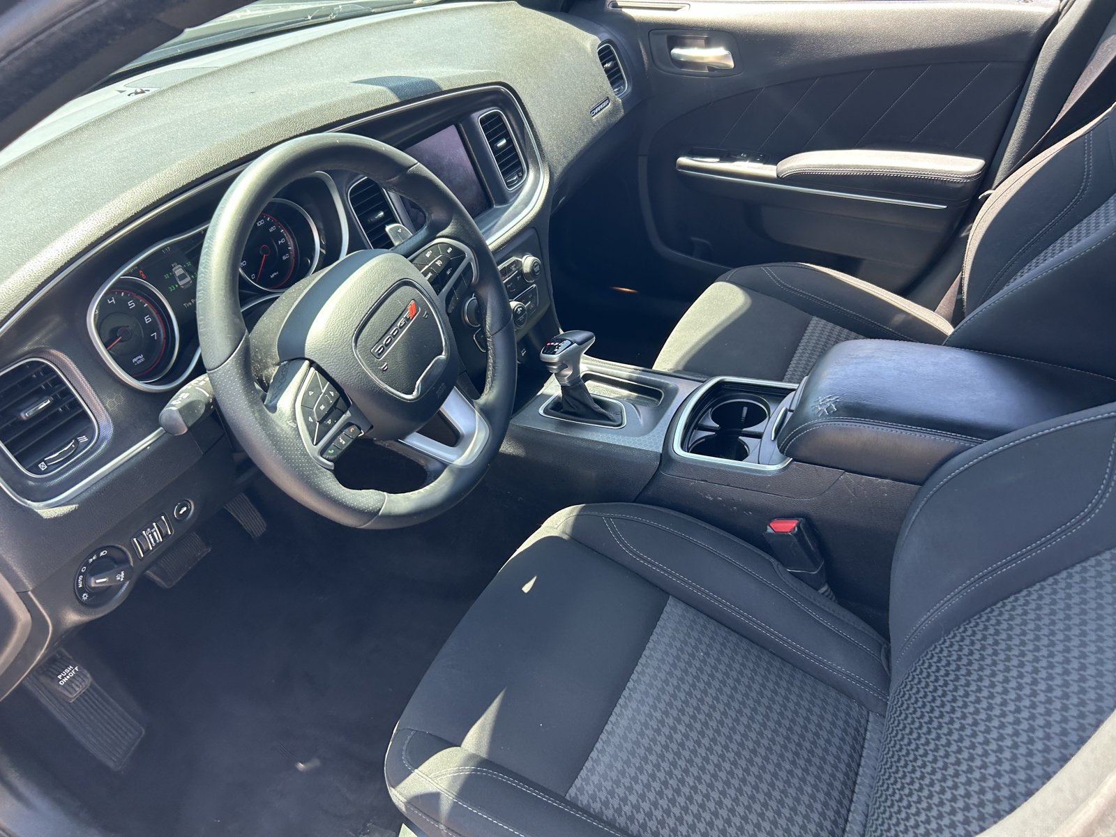 Used 2018 Dodge Charger R/T RWD image 9