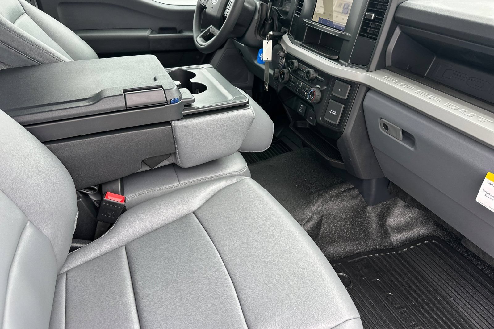 New 2026 Ford F550 4x4 Regular Cab Super Duty image 13