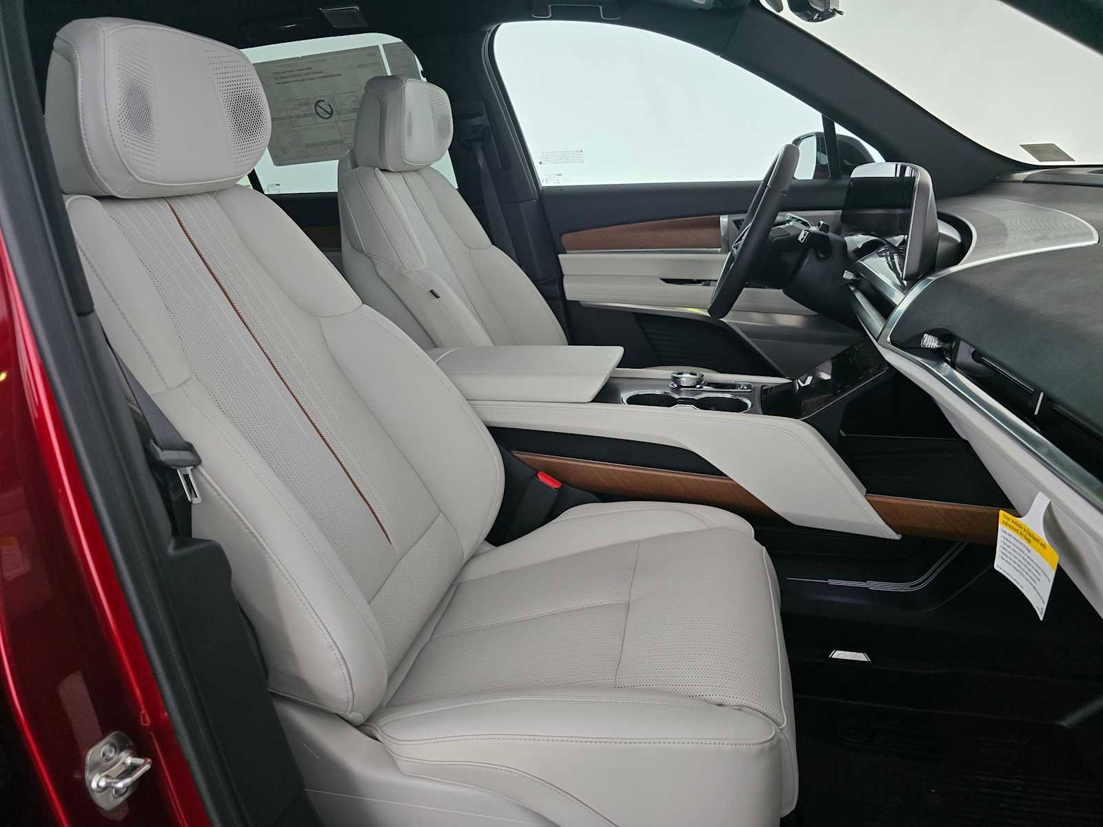 New 2026 Cadillac Vistiq Sport w/ LPO, Floor Liner Package image 12