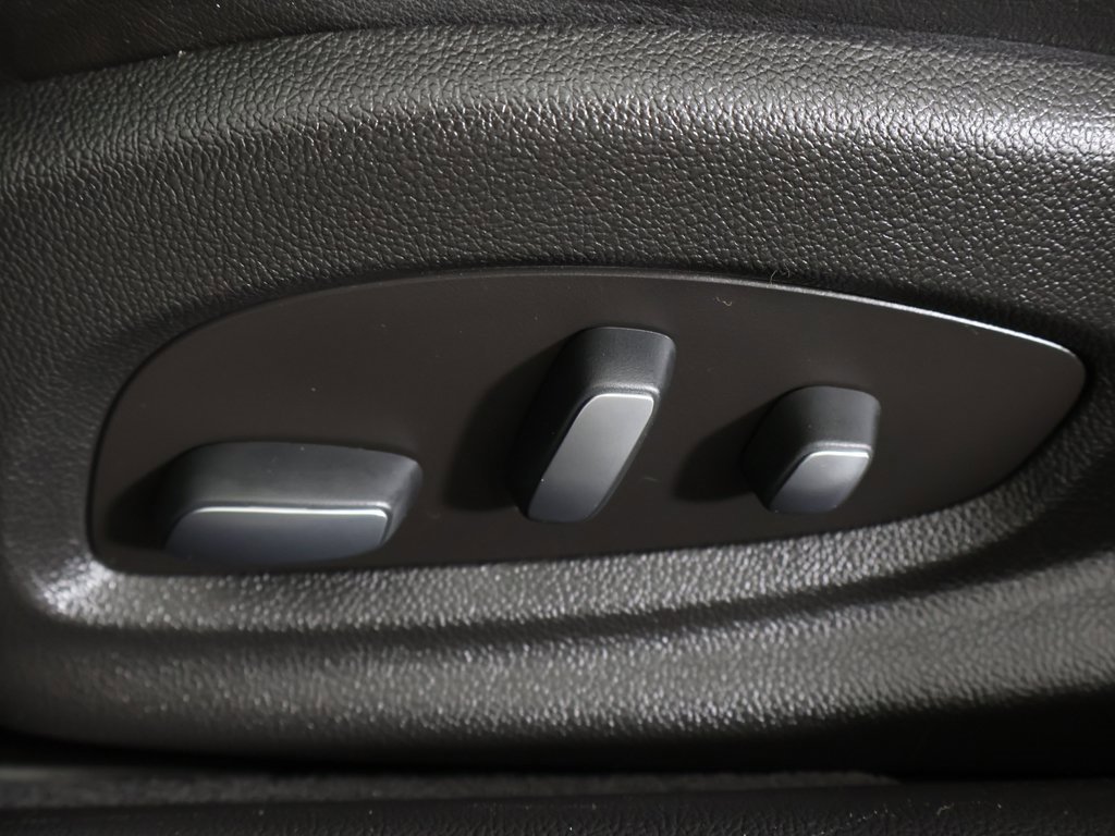 Used 2018 Cadillac XTS Luxury w/ Driver Awareness Package image 35