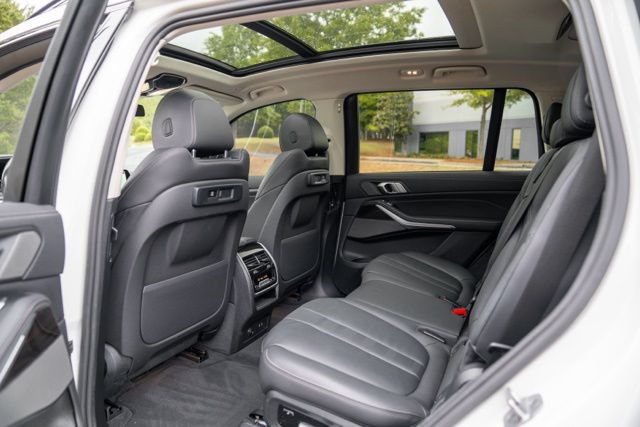 Used 2021 BMW X7 xDrive40i w/ Premium Package AWD/4WD image 35