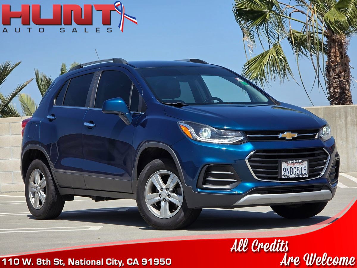 Used 2020 Chevrolet Trax LT w/ Driver Confidence Package image 1