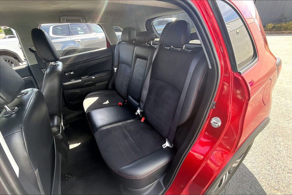 Used 2022 Mitsubishi Outlander Sport SE image 21