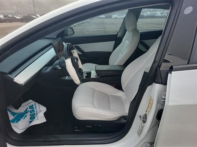 Used 2021 Tesla Model 3 Standard Range Plus image 7
