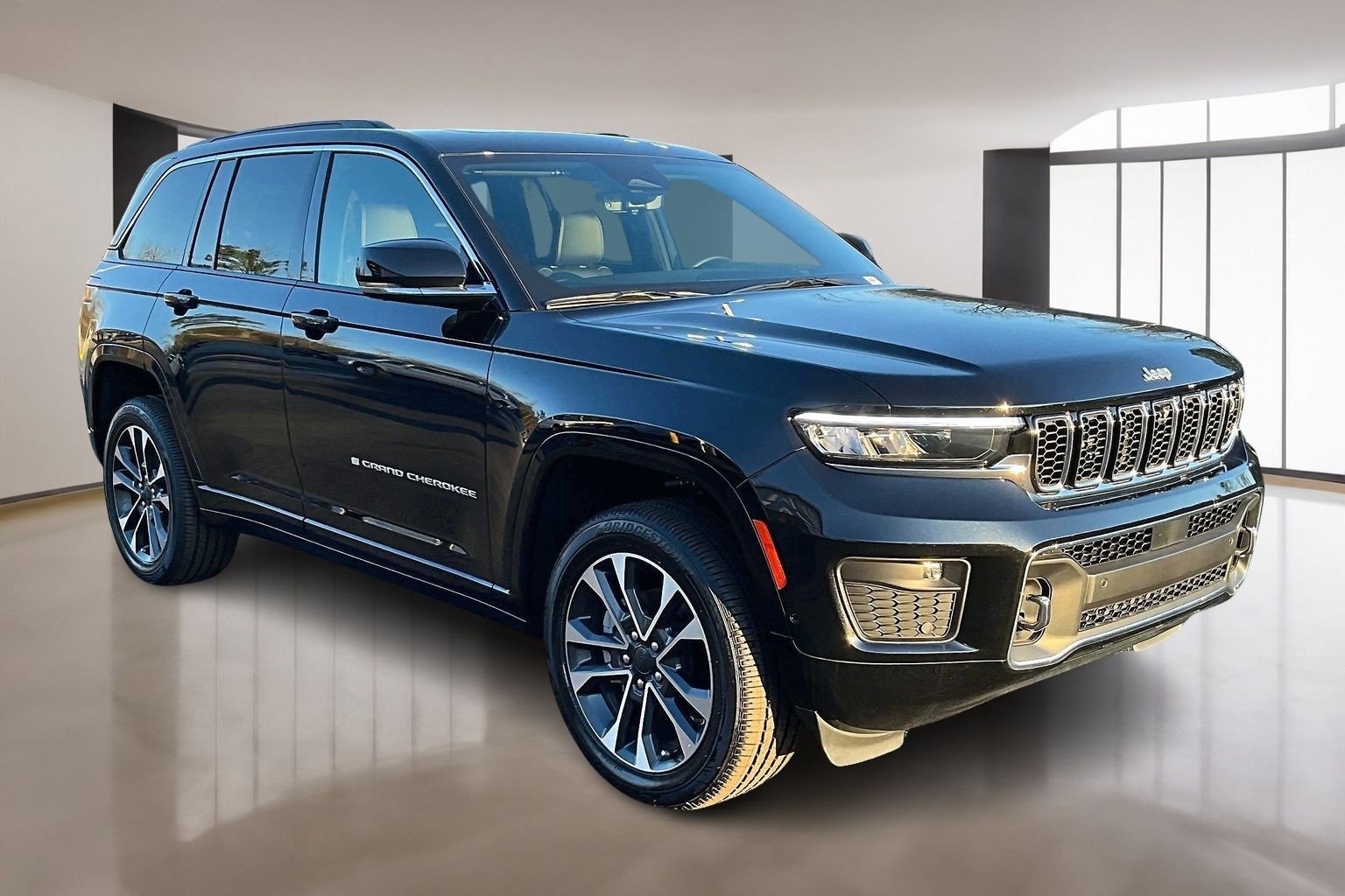 New 2025 Jeep Grand Cherokee Overland w/ Adv Protech Group III image 1