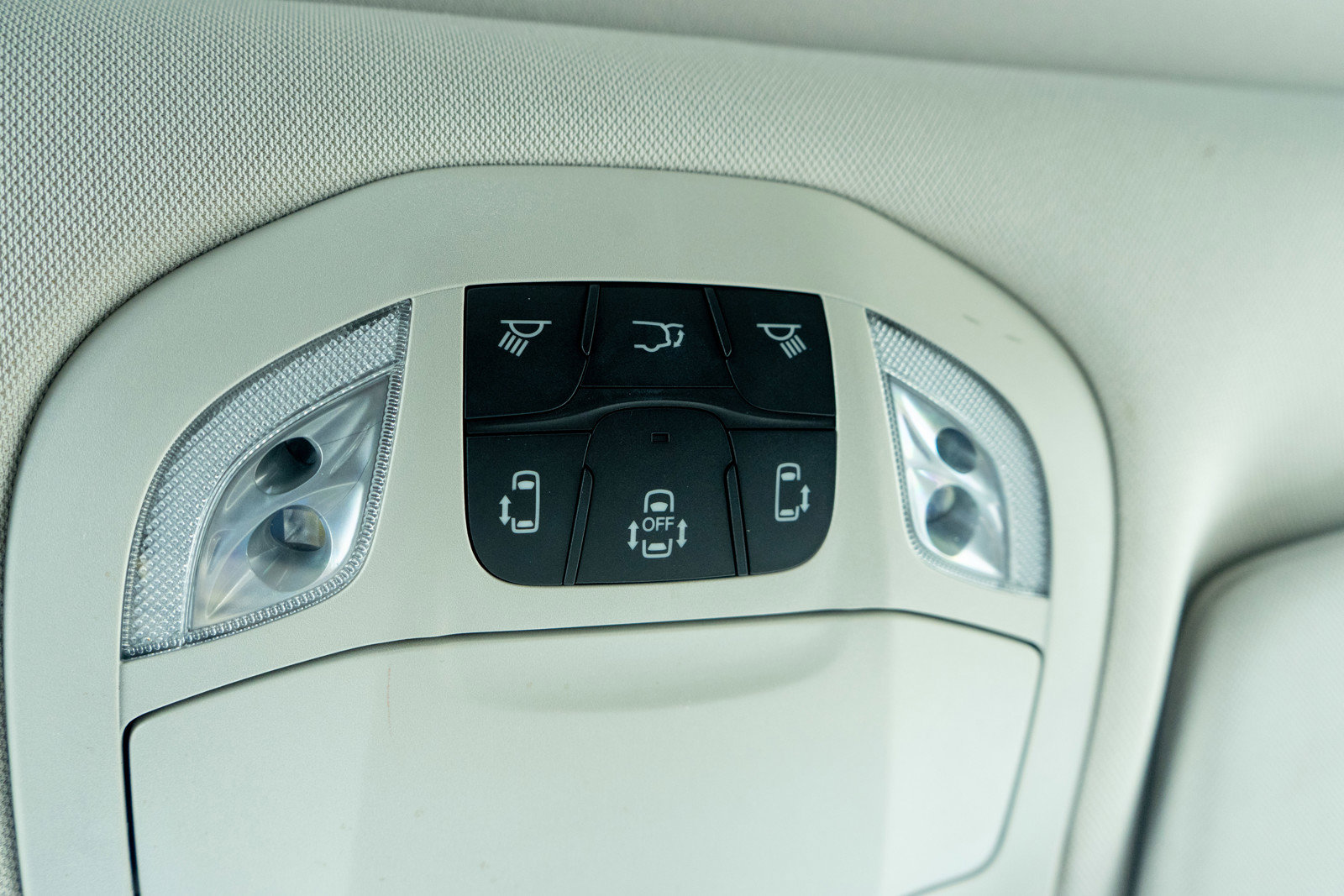 Used 2024 Chrysler Pacifica Limited image 23