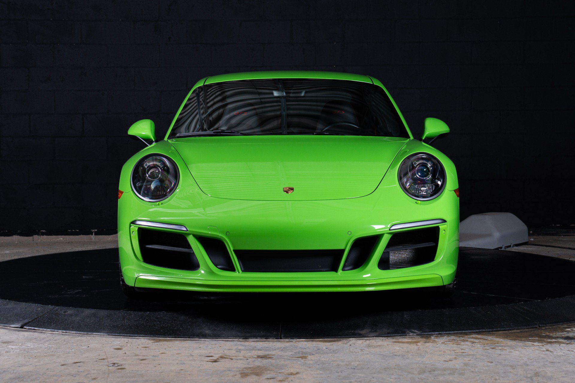 Used 2018 Porsche 911 Carrera GTS RWD image 10