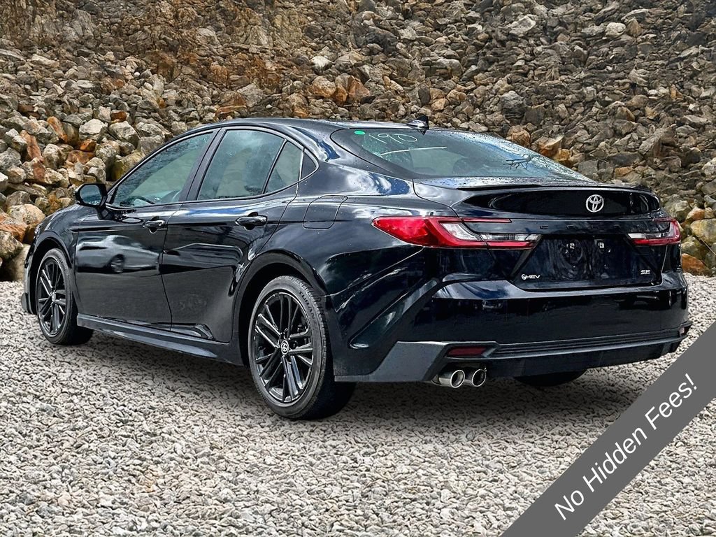 Used 2025 Toyota Camry SE FWD image 10