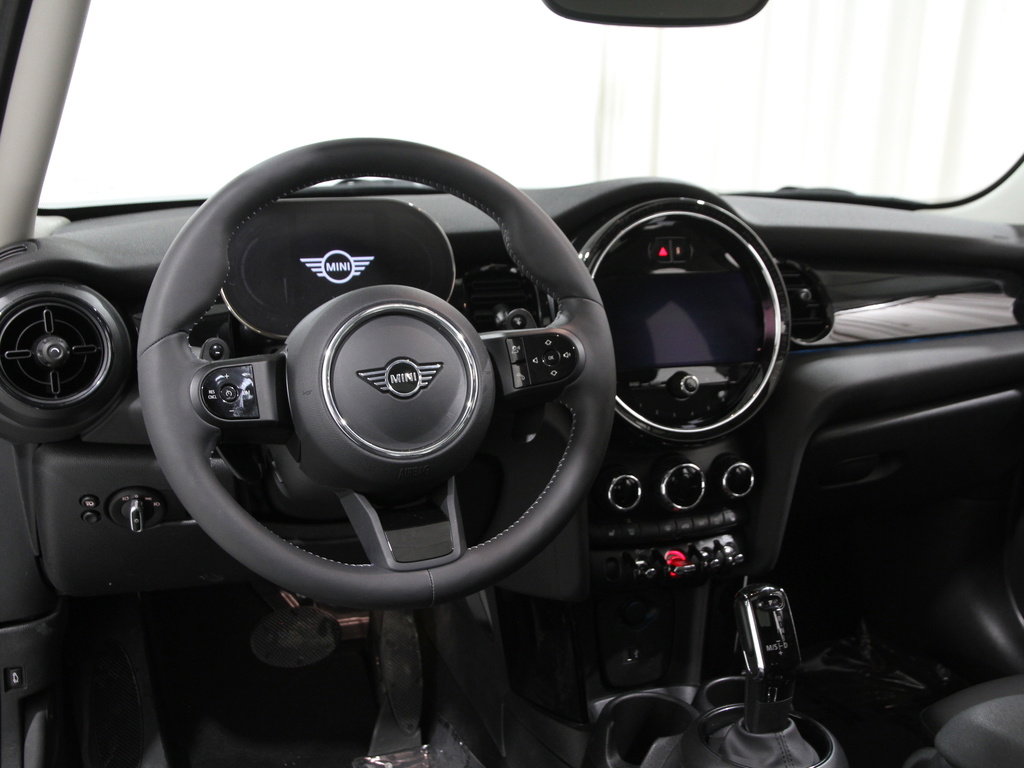 Certified 2024 MINI Cooper S image 6