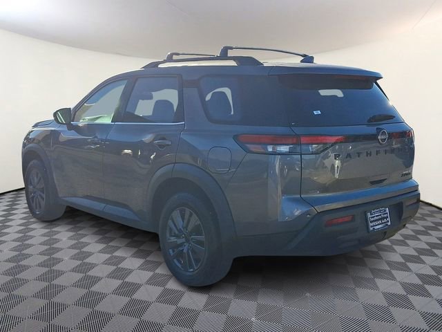 Used 2022 Nissan Pathfinder SV w/ SV Black Package AWD/4WD image 5