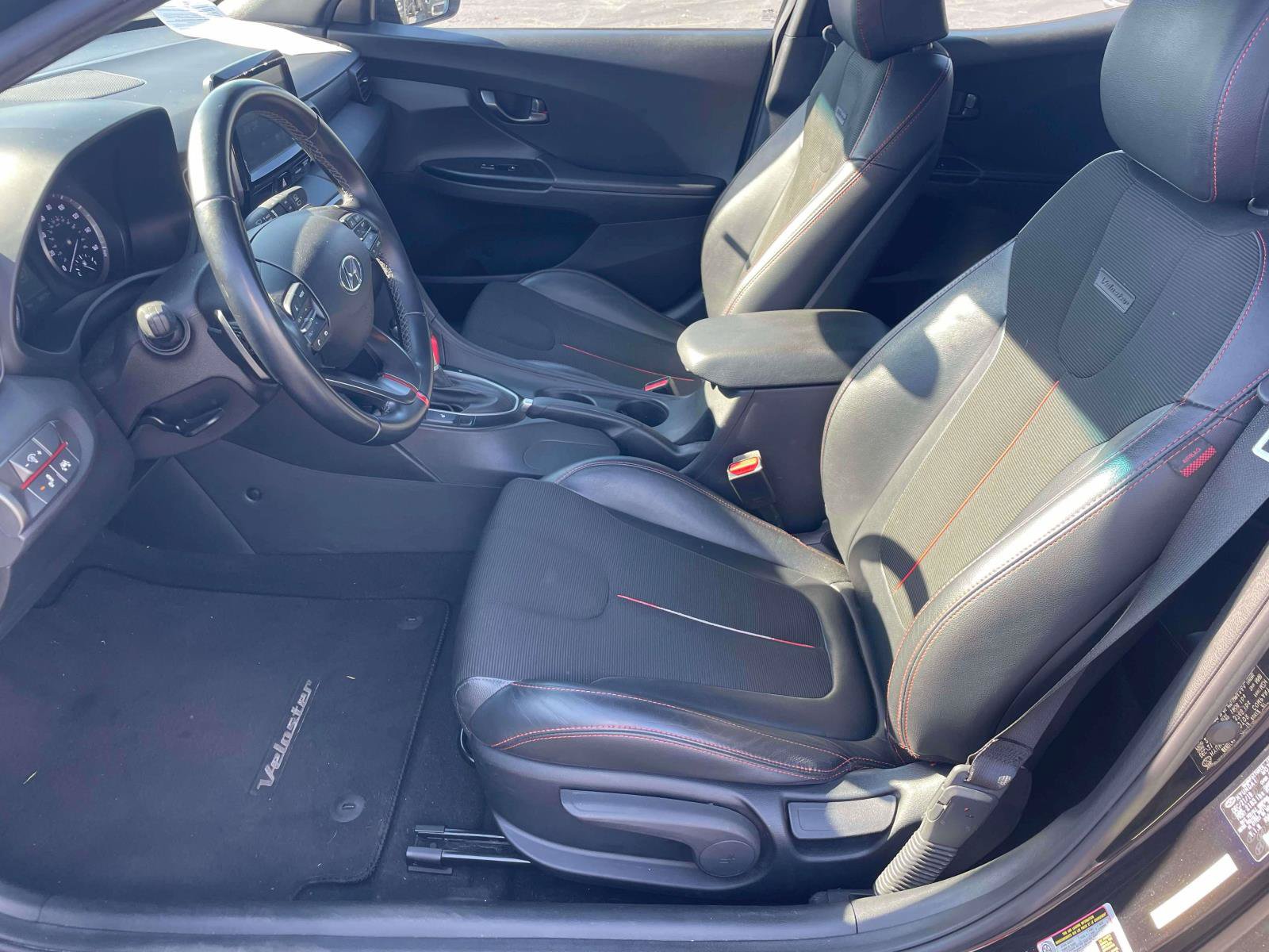 Used 2020 Hyundai Veloster 2.0 Premium FWD image 13