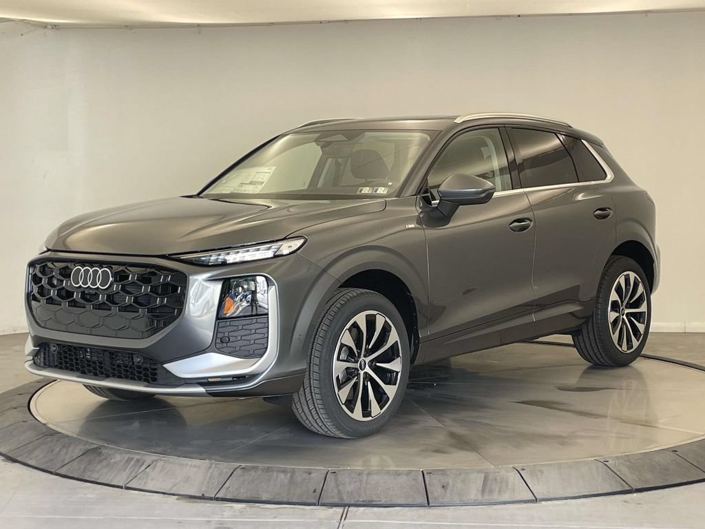 New 2026 Audi Q3 quattro 2.0T AWD/4WD image 1