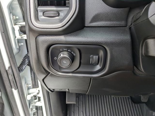 Used 2024 RAM 2500 Tradesman w/ Chrome Appearance Group image 30